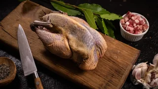 گوشت خروس محلی